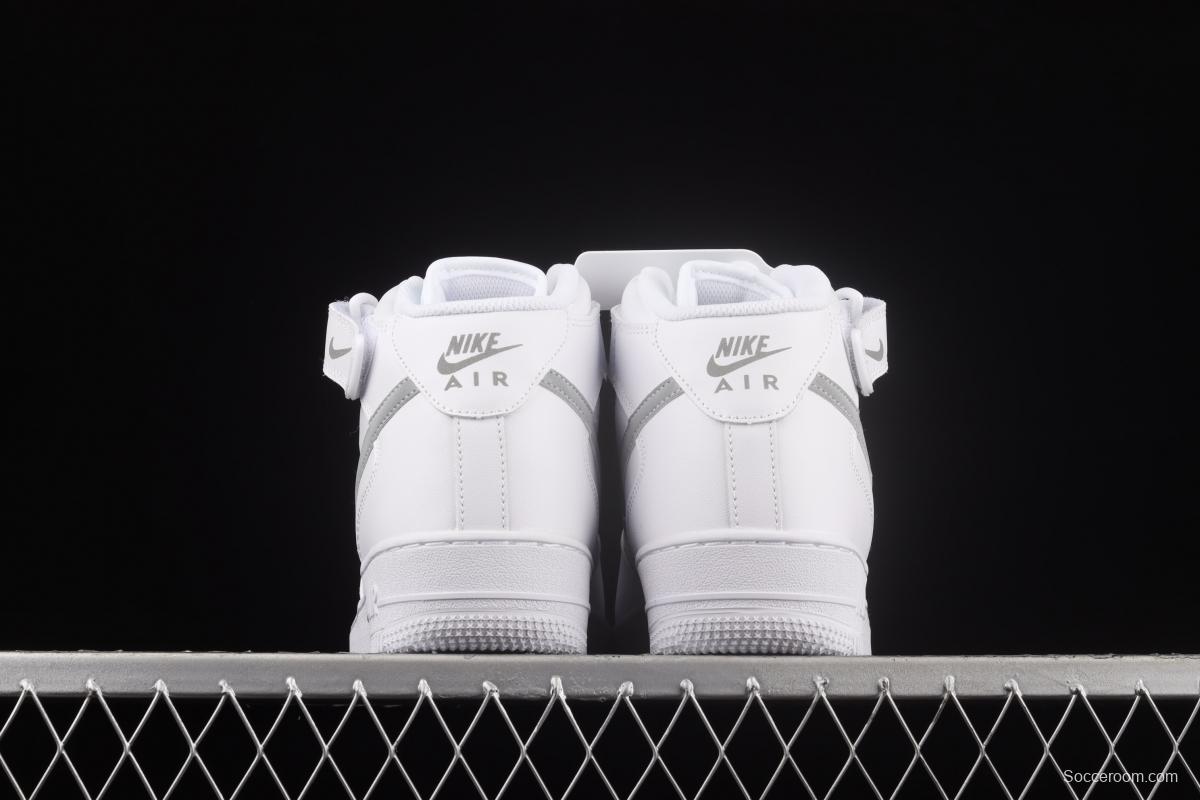 NIKE Air Force 1: 07 AF1 Mid UN2.0 all-white Mantian Star Zhongbang board shoes 366731-606