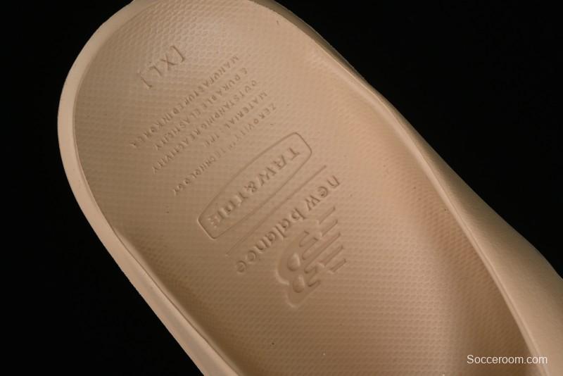 New Balance NB x TAW&TOE Collaboration Ultra-Soft Cloud Cushion Sandals - SD5601GMU