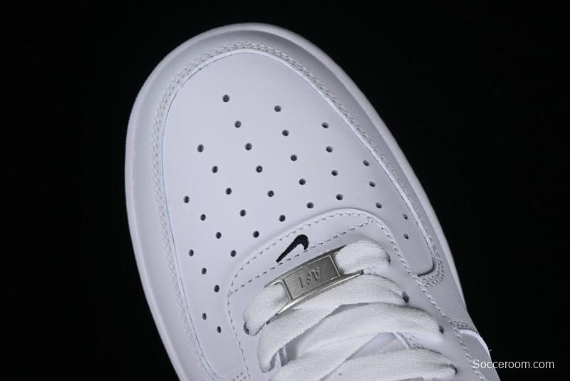 Nike Air Force 1 '07 Low Casual Sneakers in Black and White - FQ4296-101