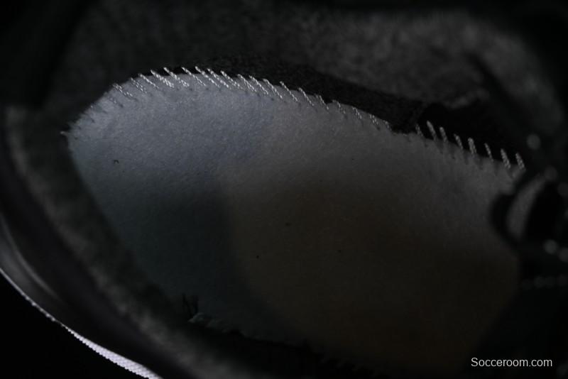 Nike Infinity Run 4 Gore-Tex Waterproof Road Running Shoes - FB2204-001