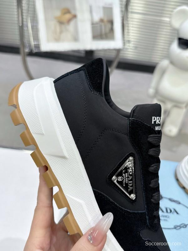 2025 Unisex Prada Black Leather Suede Sneakers KFY00310