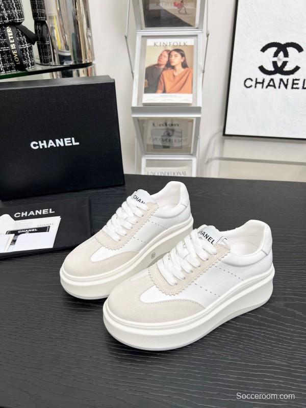 2025 Women Chanel White Beige Leather Suede Sneakers LY00290