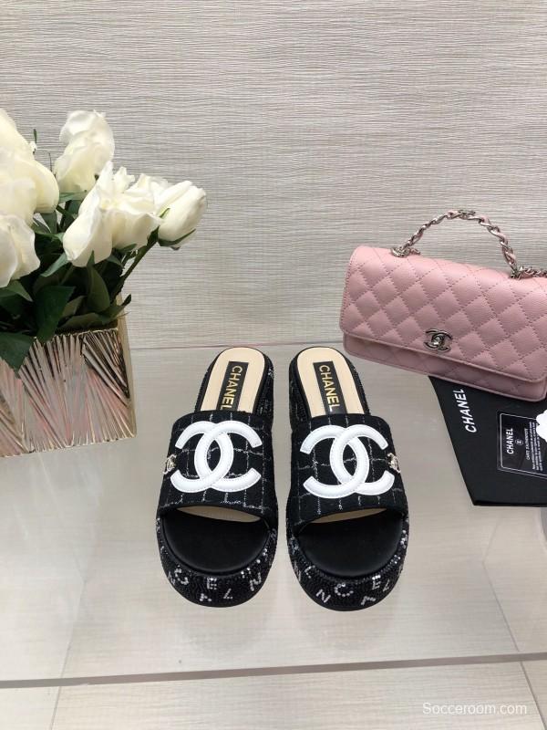2025 Women Chanel Black Fabric Wedge Platform Slippers LY00320