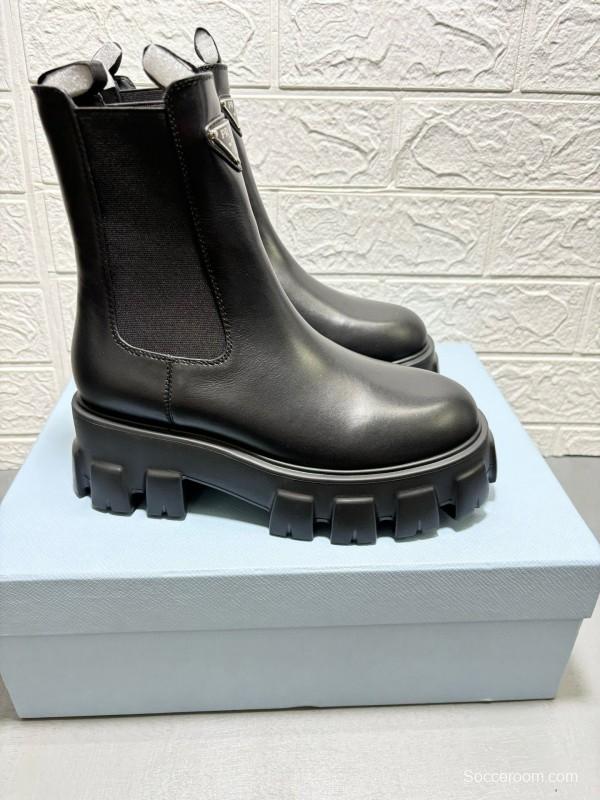 2024 Women Prada Black Leather Chelsea Boots MJ00380