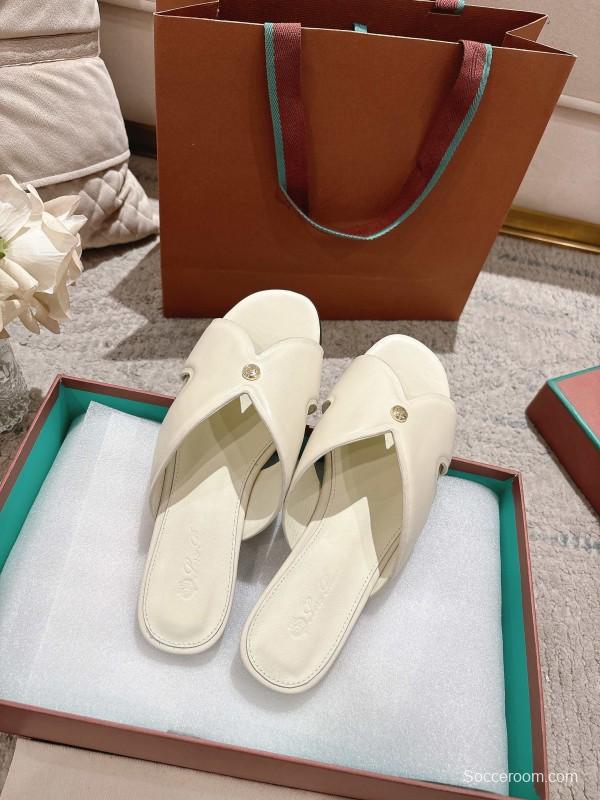 2025 Slippers LP Ivory Leather Slippers LY00270