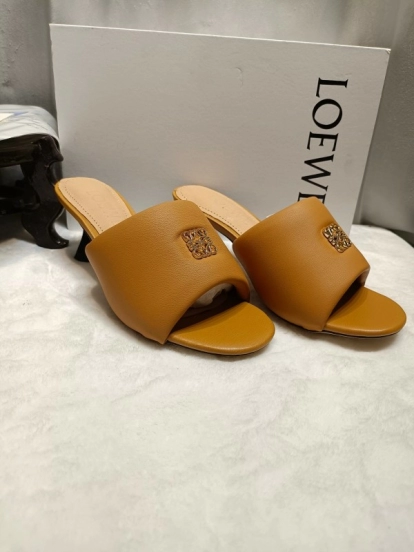 2025 Women Loewe Brown Leather Slippers