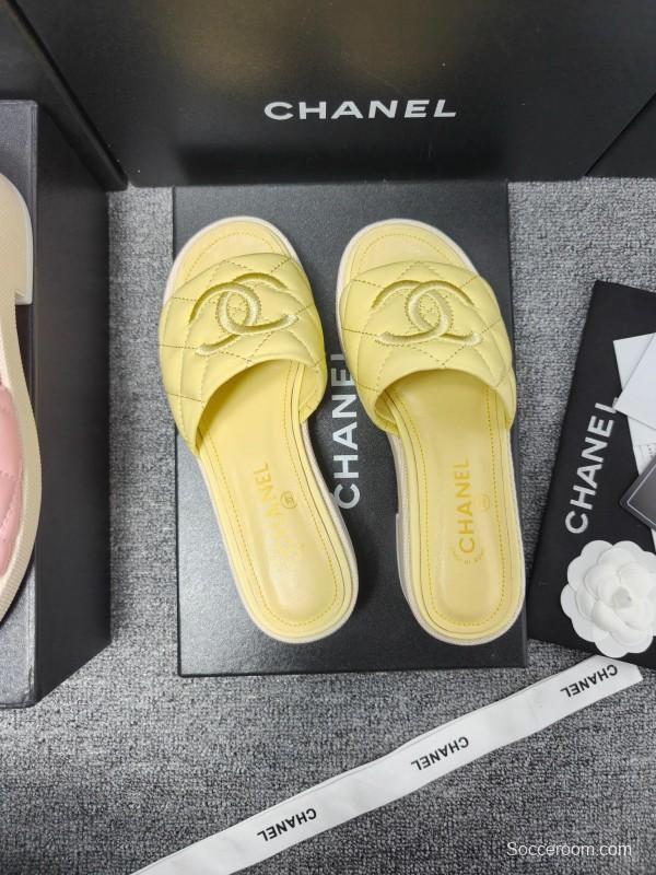 2025 Women Chanel Yellow Leather Slippers LY00250