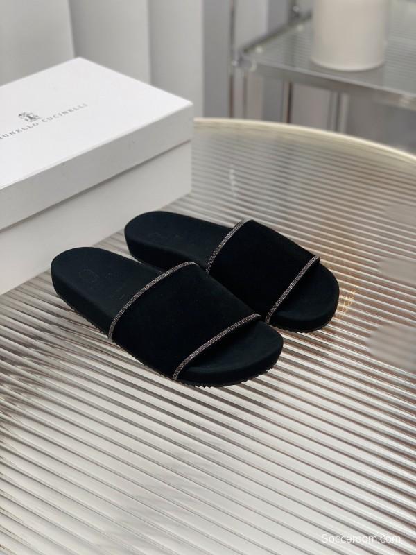 2025 Women BRUNELLO CUCINELLI Black Imported Suede Flat Sandals Handcrafted Beaded Chain Decoration KFY00240(F)