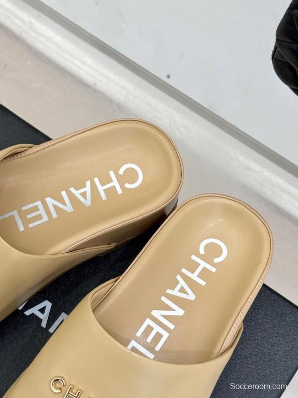 2025 Women Chanel Beige Leather Slippers