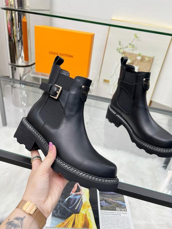 2024 Women Louis Vuitton Black Leather Ankle Boots MJ00310