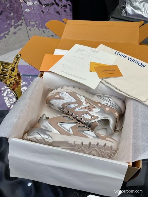 2025 Men Louis Vuitton Gradient Color Beige White Mesh Leather Sneakers MJ00420