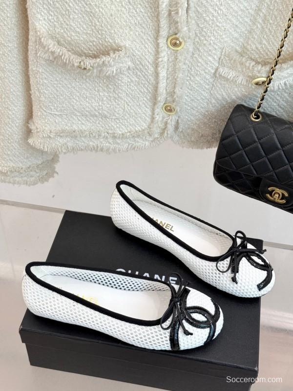 2025 Women Chanel White Black Leather Mesh Ballet Flats KFY00260