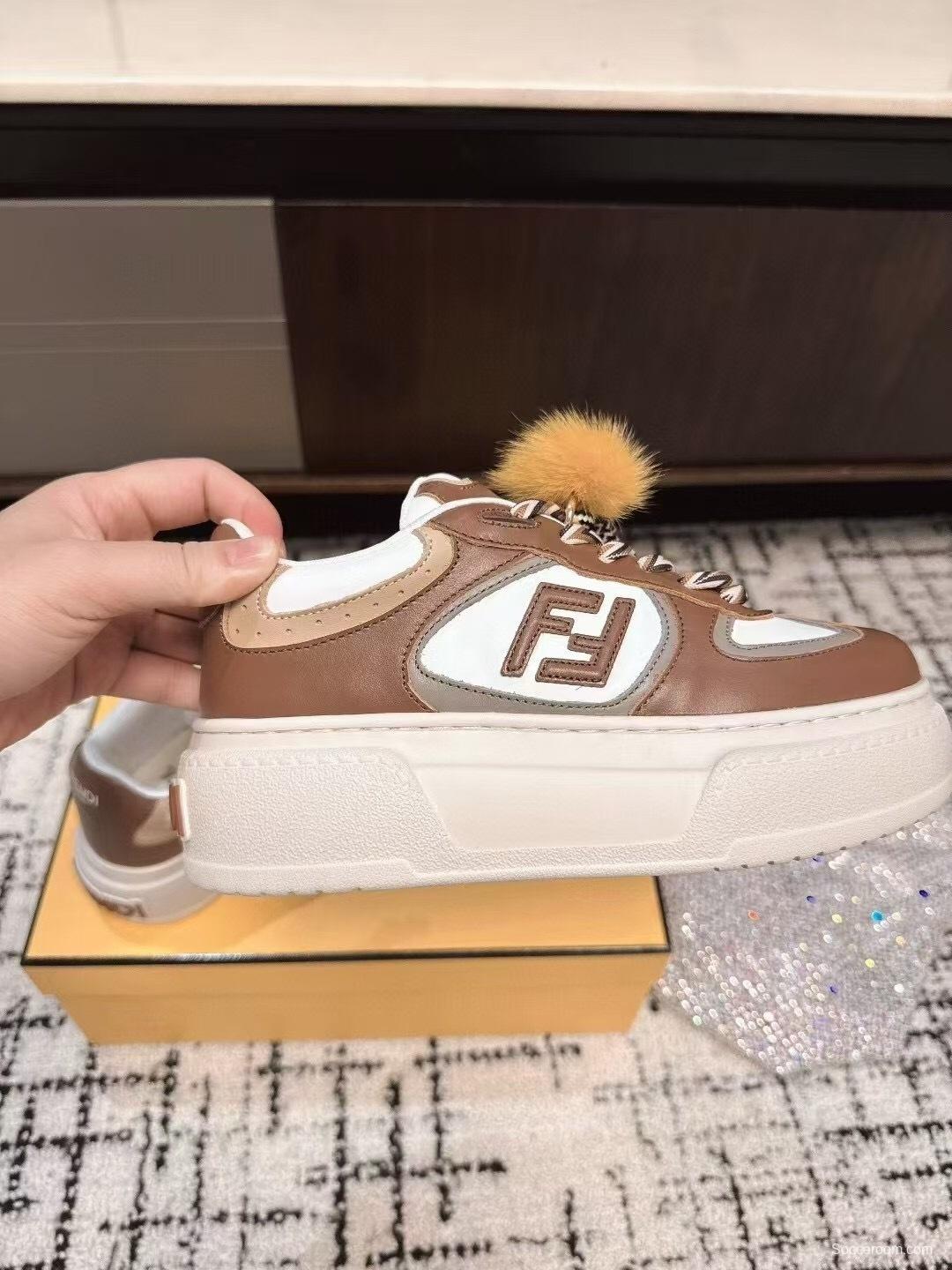 Fendi Match Series Platform Sneakers - KFY00320