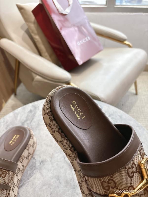 Gucci 2025/SS Women's Sandals with Iconic Horsebit Detail and Gold Hardware - LY00270