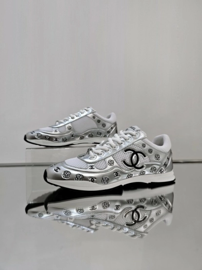 Chanel 2025 SS Limited Edition Silver Horn King 2nd Generation Unisex Sneakers - KFY00340