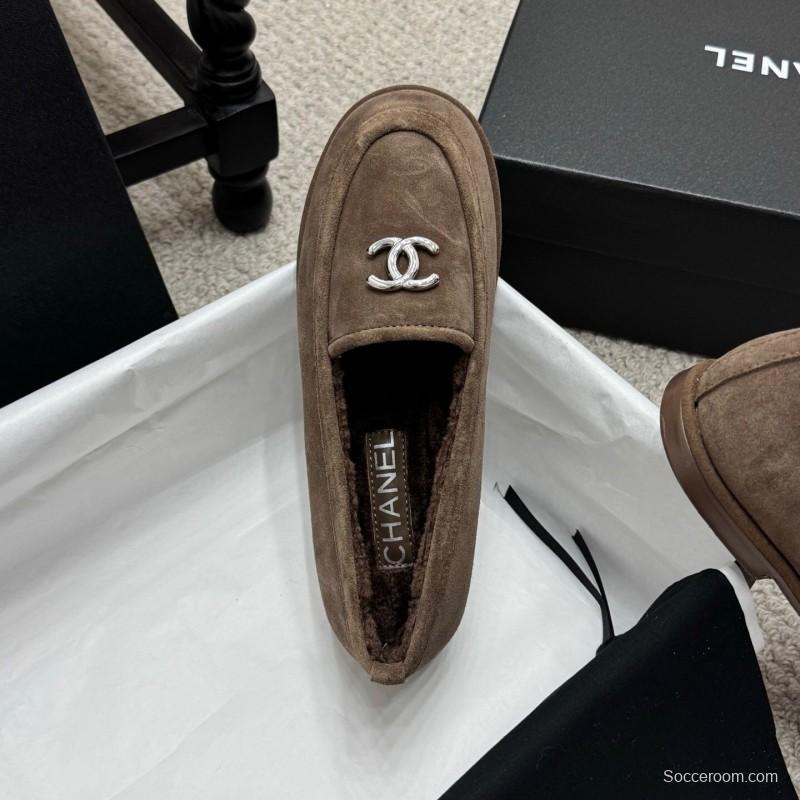 Chanel 2025 SS Teddy Fur Loafers with Double C Logo - KFY00300